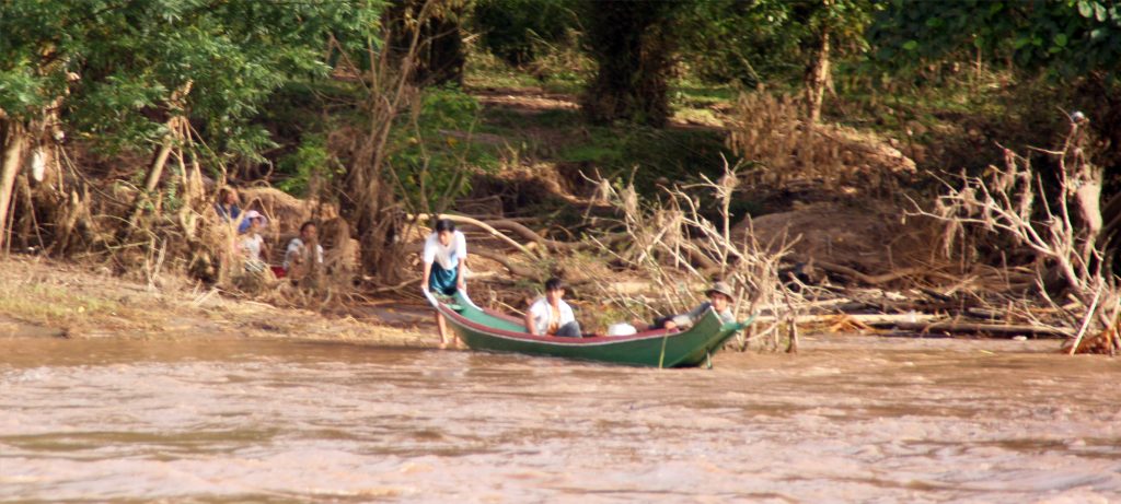 boats in laos 