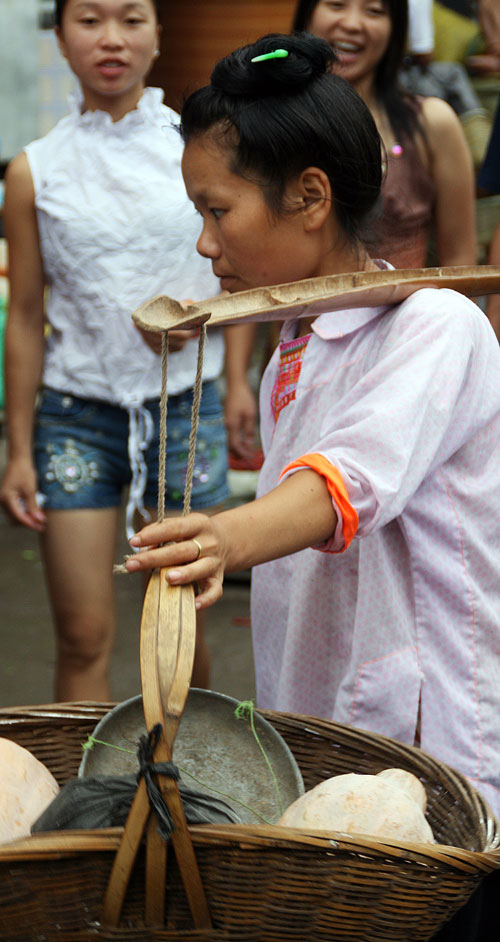 oñd and the  modern Rongjiang Market 榕江市场 Guizhou Province 贵州省