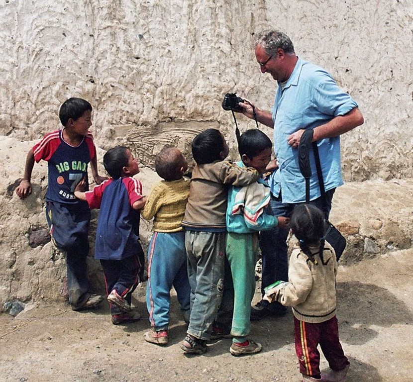 children in Shalu Monastery 夏鲁寺: Tibet