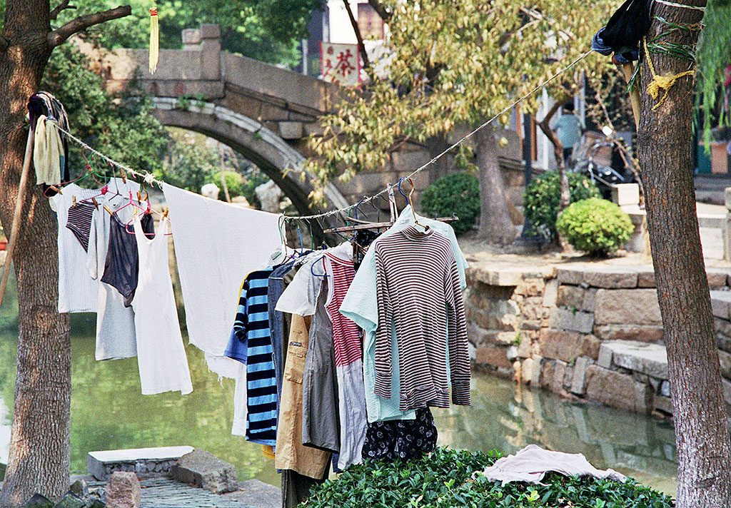 THE BEST DAY TRIP FROM SUZHOU 苏州 Luzhi 甪直 An Authentic Canal Town