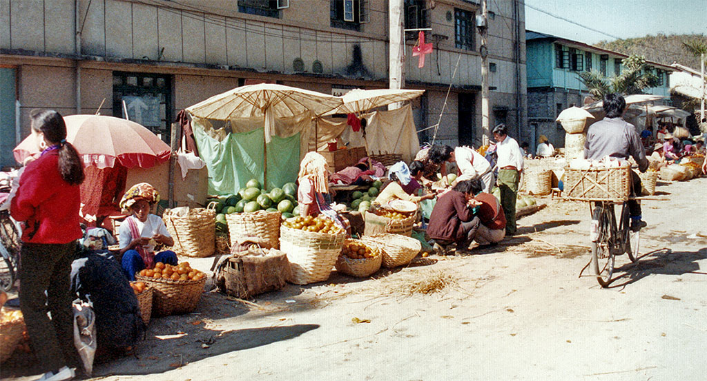 Market in Ruili