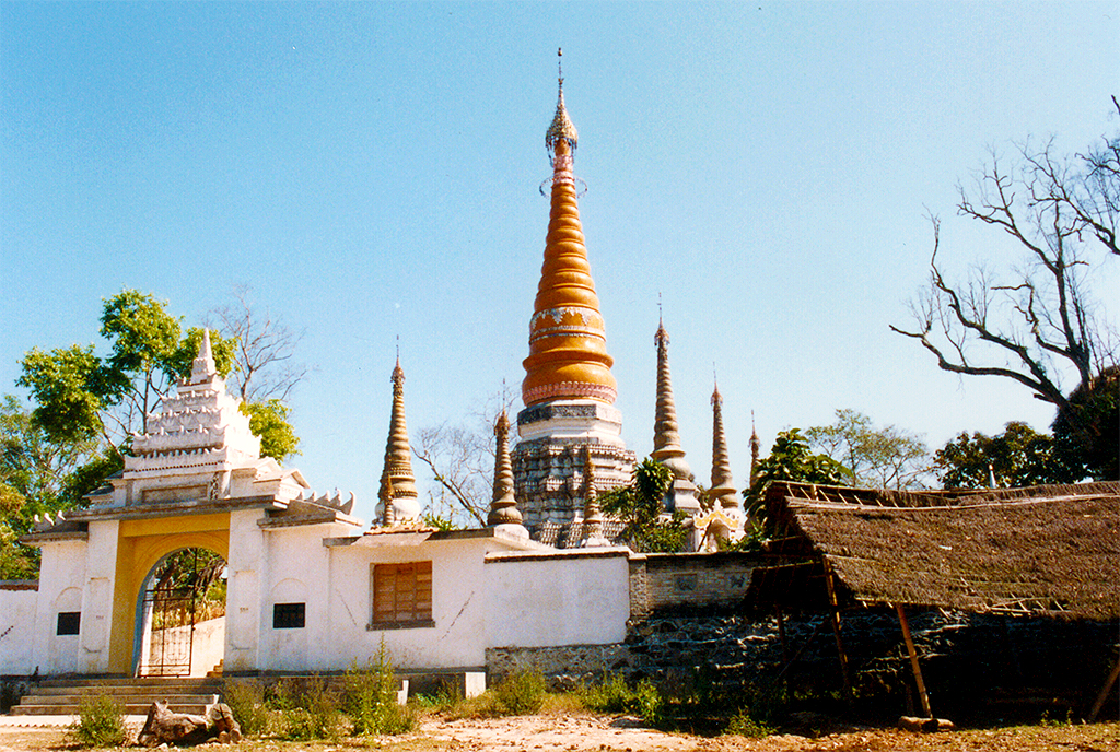 Pagoda complex near Ruili 1991 