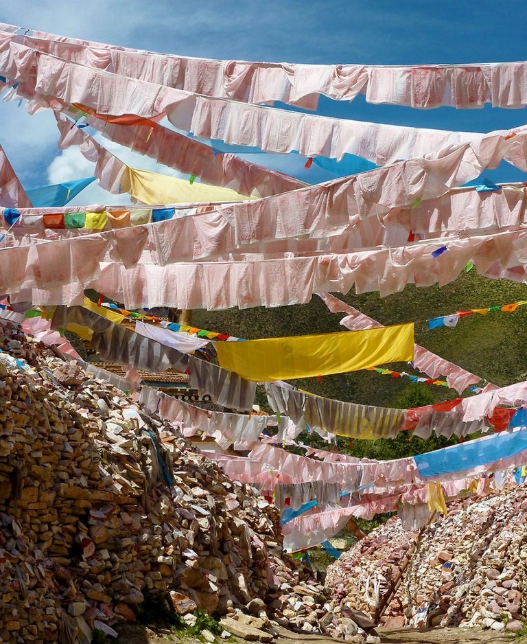 prayer flags at the The Original Yushu Seng-ze Gyanak Mani Wall before the 2009 Earthquake