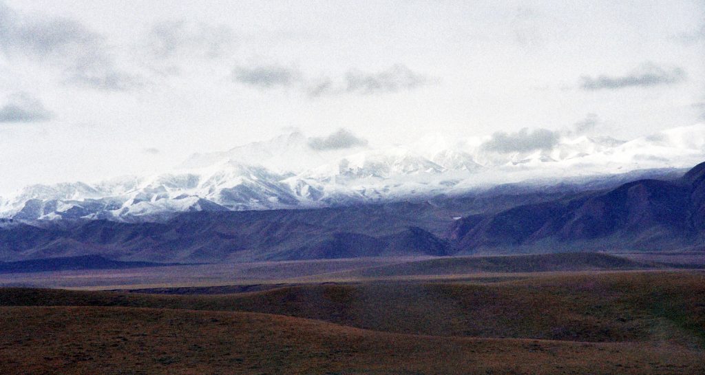 xiahe to tongren landscape