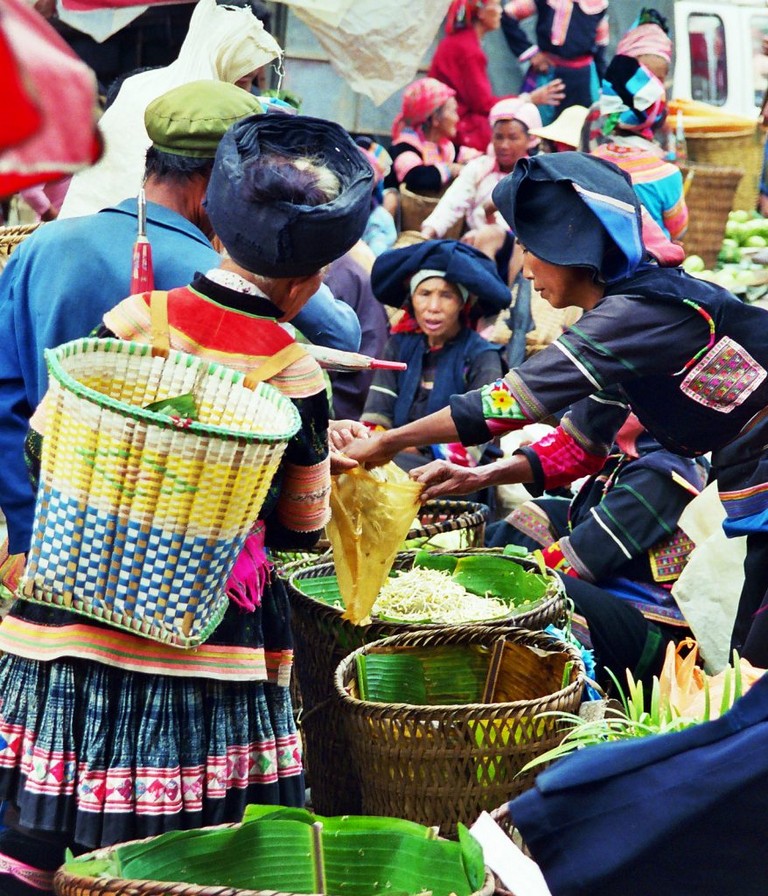 zhuang black thai Laomeng Market 老勐 市场 Jinping Yunnan