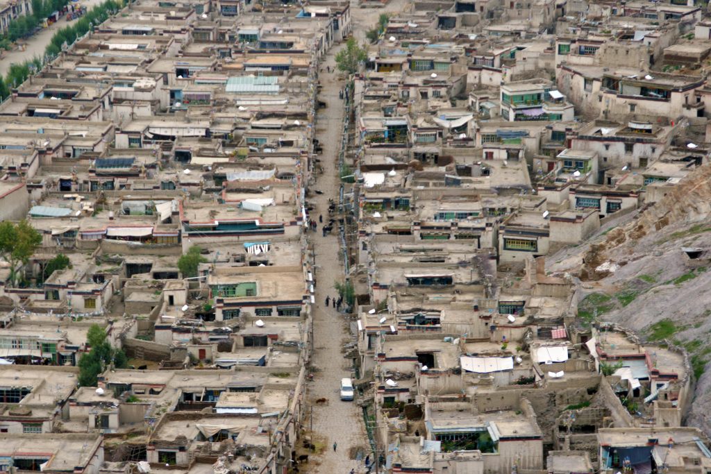 Gyantse Old town seen from the fort