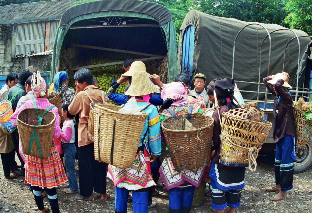 Hani minority Laomeng Market 老勐 市场 Jinping Yunnan