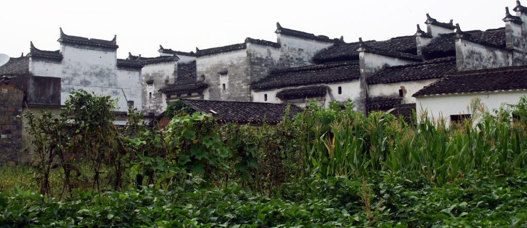 Yancun Village Wuyuan Beautiful old Huizhou style houses 